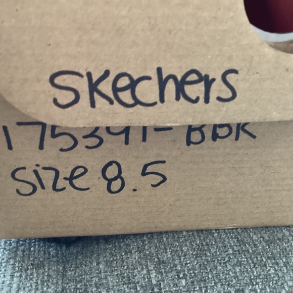 Skechers Women's Max Cushioning Elite 2.0 - Becca Slip-On Boots, size 8.5 - Picture 8 of 9